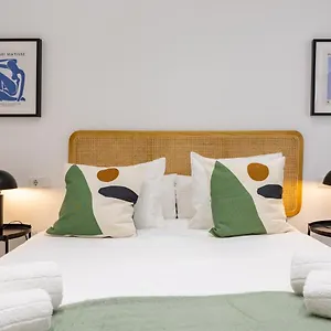Terceros Center Deluxe By Valcambre Seville